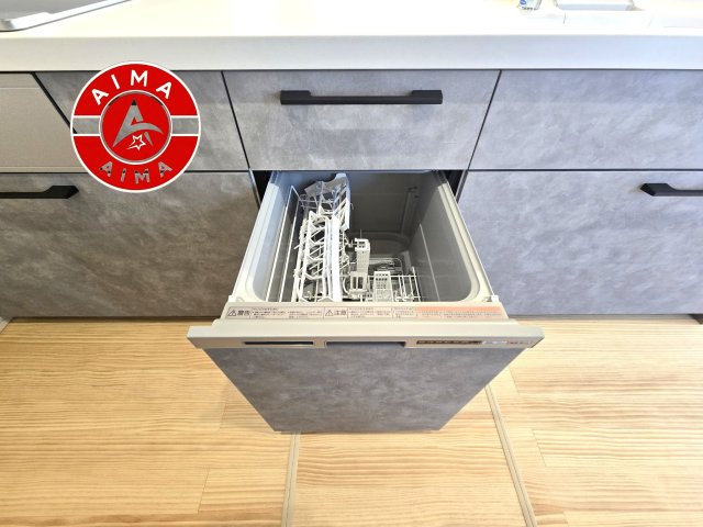 福岡市西区今津第1-12棟（10号棟）の設備|ビルトインタイプで、キッチンと同じカラーにすることにより一体感を持たせることができます。乾燥機能が備わっているため家事の時間が短縮できます。