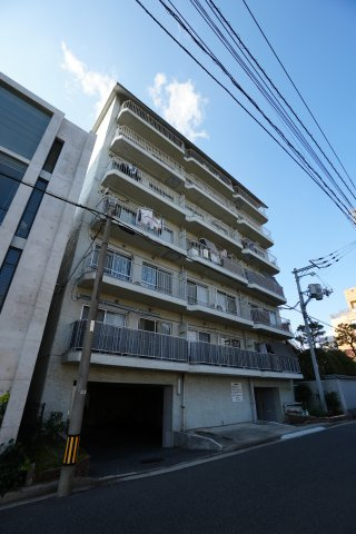 ハイツ羽衣501号室の外観