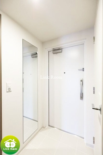 コンフォリア森下リバーサイドの玄関