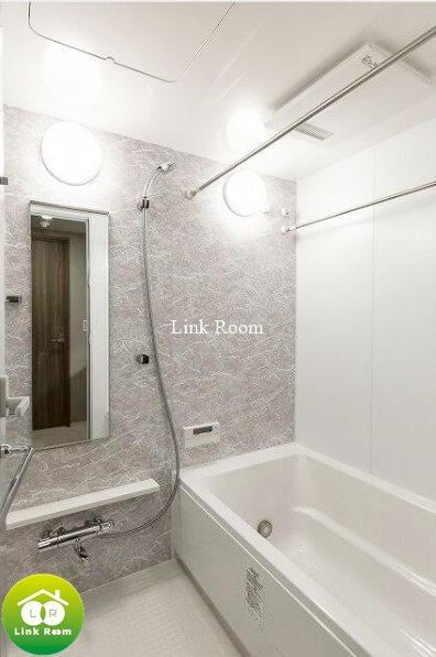 コンフォリア森下リバーサイドの浴室