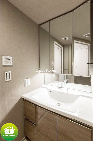 コンフォリア森下リバーサイドの洗面所