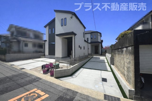 【外観】 | 福岡市東区青葉7丁目　A号棟（全2棟）【仲介手数料無料・0円】 | 現地写真。プラス不動産販売なら、現場の全ての棟をまとめてご見学頂けます。