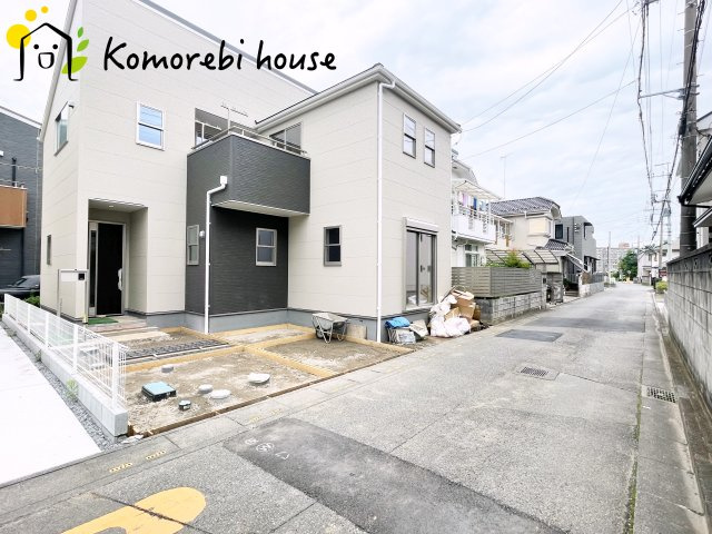 鴻巣人形4丁目　新築一戸建て　リーブルガーデン　01の前面道路含む現地写真|前面道路含む現地写真です