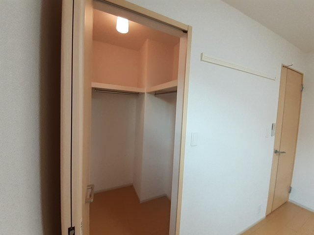 サンライト宗像ⅡＢの収納|小物を収納するのに便利です