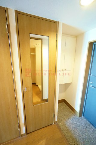 アビテ21【10,000円キャッシュバック対象物件】の玄関|ゆったりとした玄関です