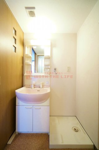 アビテ21【10,000円キャッシュバック対象物件】の独立洗面台|朝の支度にも助かる、独立の洗髪洗面化粧台