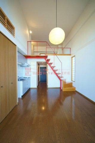 アビテ21【10,000円キャッシュバック対象物件】の洋室|明るい洋室です