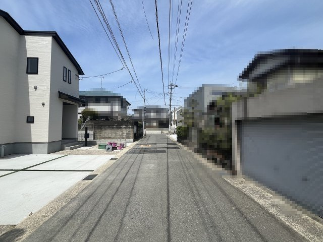 【その他】 | 福岡市東区青葉7丁目　B号棟（全2棟）【仲介手数料無料・0円】 | 現地写真。前面道路です。