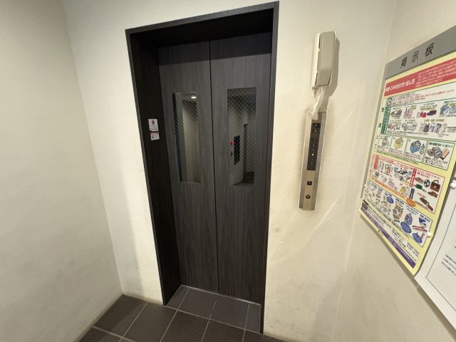 T’ s garden篠崎のエントランス|エレベーター1基☆