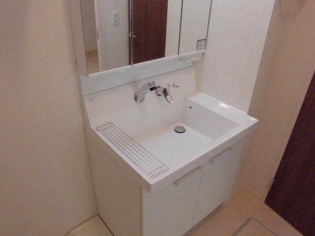 NT HOUSEの洗面所