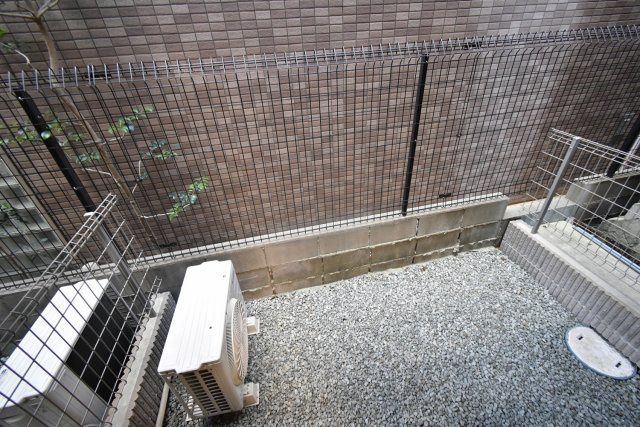 ネスト甲子園の庭