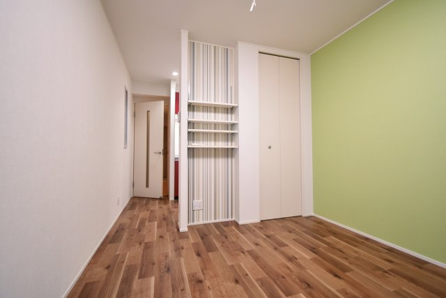 ネスト甲子園の洋室