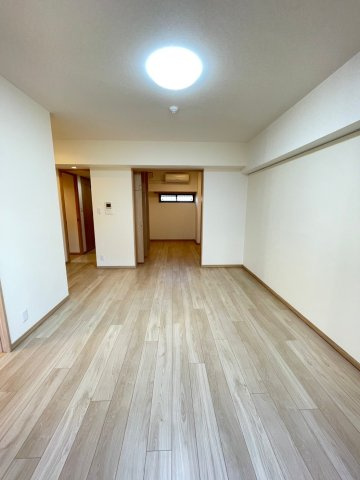 ルーブル王子本町の寝室