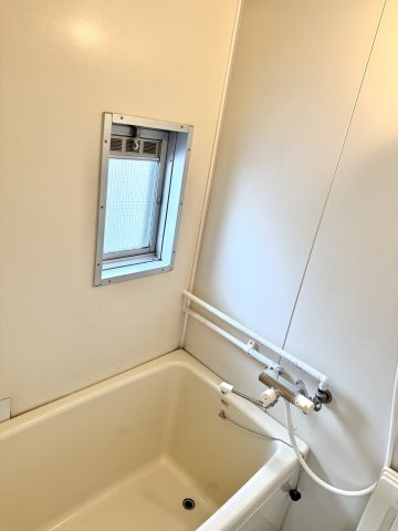 Fアパルトメント土穴の浴室|ゆったり過ごせるお風呂です