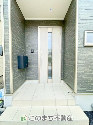 CRADLEGARDEN宇都宮市大塚町第3の玄関|玄関周りは家の顔！スタイリッシュな玄関が特徴です！
