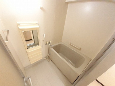 【浴室】 | サンロイヤル幸 | 日々の疲れを癒すお風呂付です
