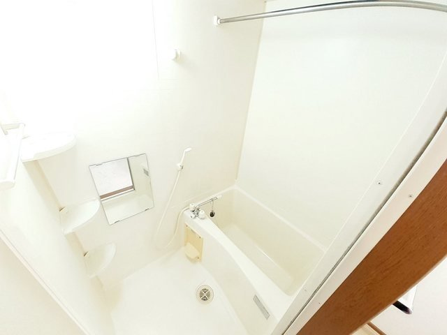 【浴室】 | シャトー長尾 | 落ち着いた空間のお風呂です