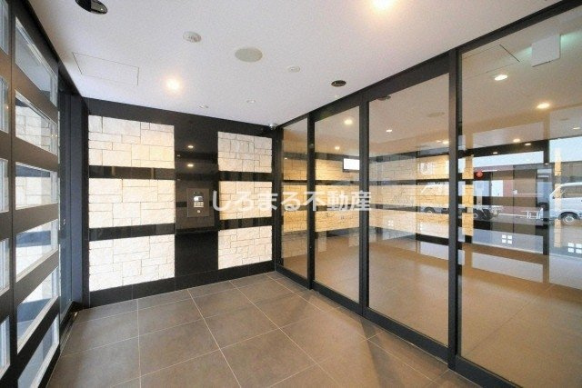 アドバンス大阪グロウスIIのエントランス