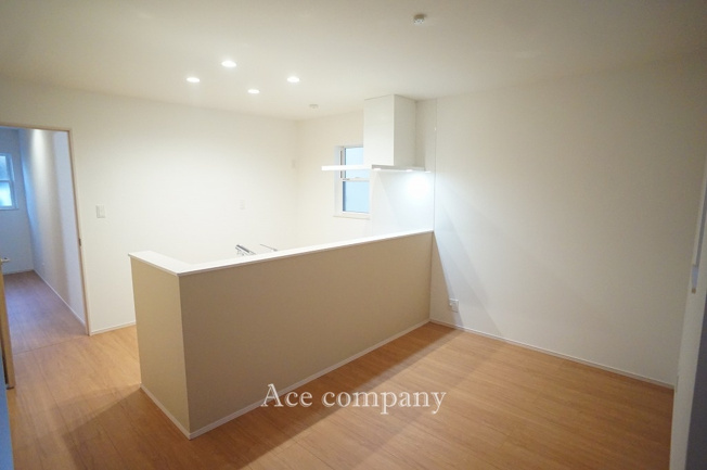 【キッチン】 | 東大阪市鴻池町1丁目　【1号棟/全2棟】 | 対面式のオープンキッチンです☆