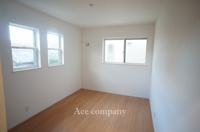 【子供部屋】 | 東大阪市鴻池町1丁目　【1号棟/全2棟】 | 【2階：洋室6帖】