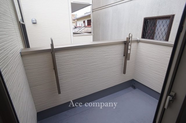 【バルコニー】 | 東大阪市鴻池町1丁目　【1号棟/全2棟】 | 東向きのバルコニーです☆