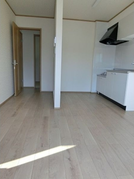 フリーデンⅢの居間・リビング