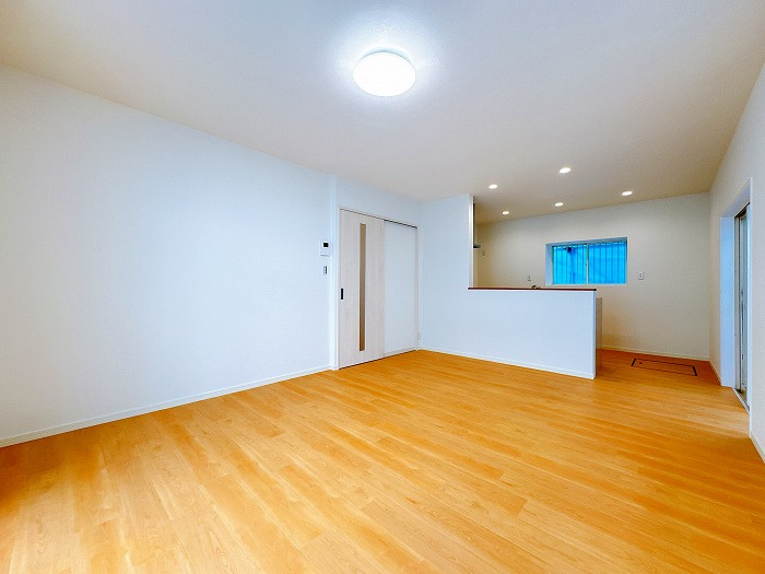 豊田市松平志賀町10-7の居間・リビング