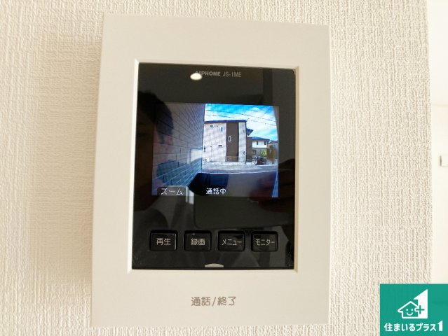 姫路市青山　第8-2期　新築一戸建ての防犯設備|カラーモニターインターホン！声だけでなく来訪者の姿や顔がモニターで確認できるので、小さなお子様がいらっしゃるご家庭でも安心できます！