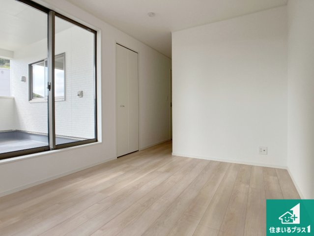 姫路市青山　第8-2期　新築一戸建ての洋室|シンプルな洋室は、自分好みのインテリアが楽しめます♪ご家族とインテリアや家具を選びに行くのは新築購入時の醍醐味の一つです。ぜひお楽しみください♪