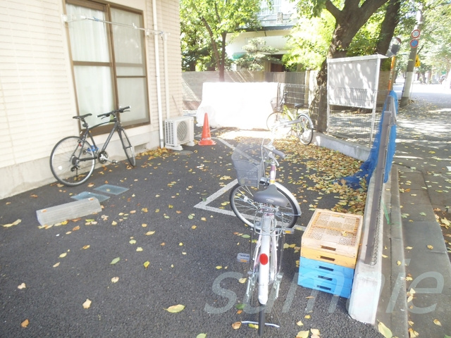 コトー西が丘のその他共用部分|駐輪スペースが広いんです！