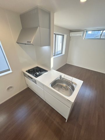 あおば荘のキッチン|★ガス３口グリル付システムキッチン★