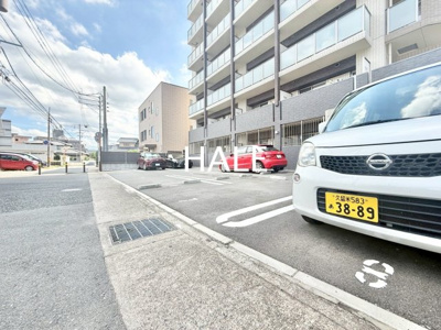 【駐車場】 | ルミエール大橋駅南