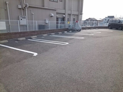 【駐車場】 | フライハイト | 駐車場があります