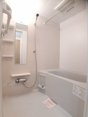 【浴室】 | プリムローズⅡ | 日々の疲れを癒すお風呂付です