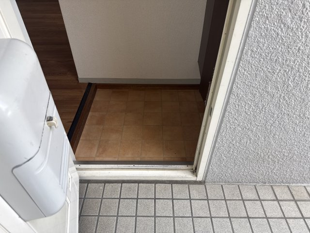 セジュール北八代　A棟の玄関