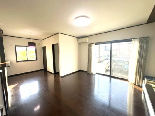 入野町戸建の内装|内装もきれいです