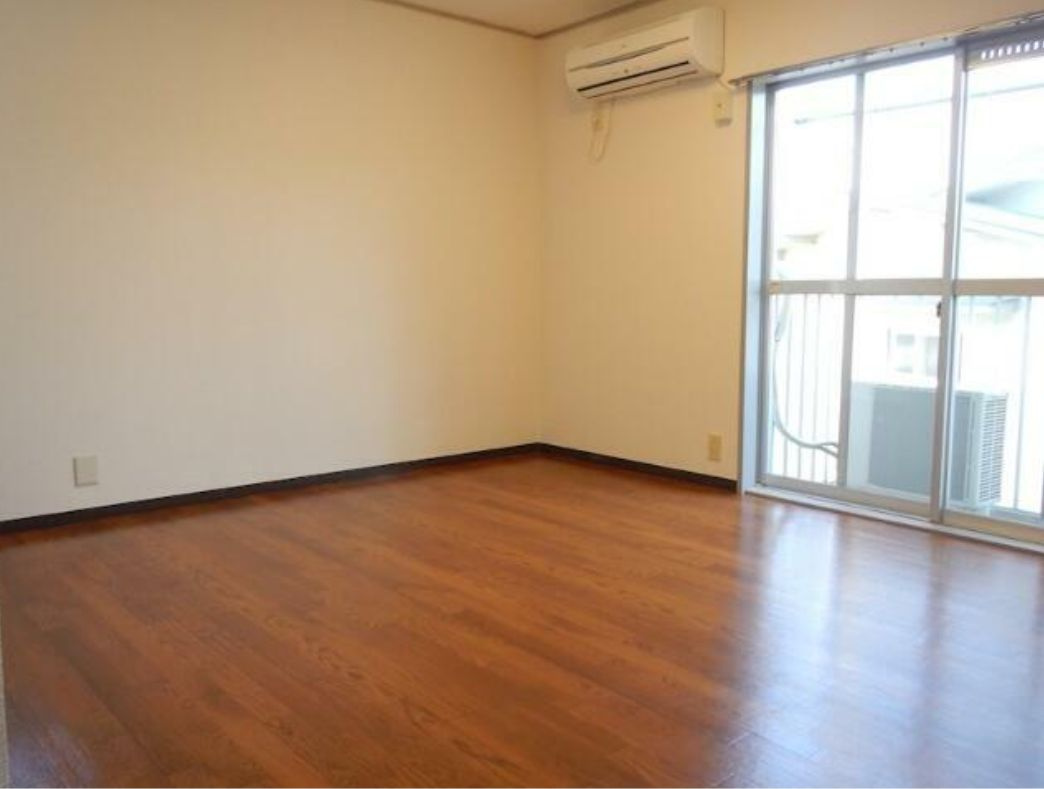 ロイヤルハイツの寝室