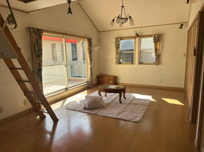 【居間・リビング】 | ユトリロ東曙