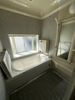 【浴室】 | ユトリロ東曙