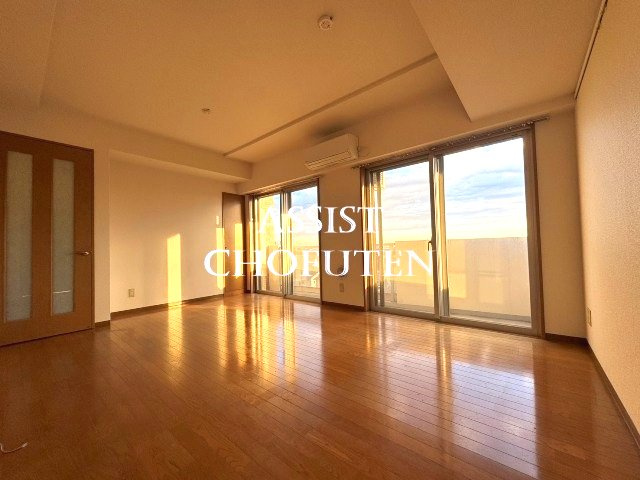 メルヴェーユ調布の居間・リビング