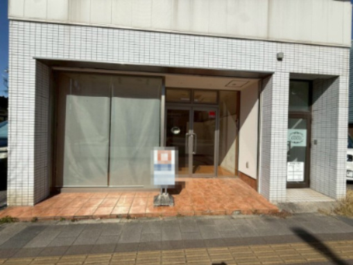 半田ビルの外観