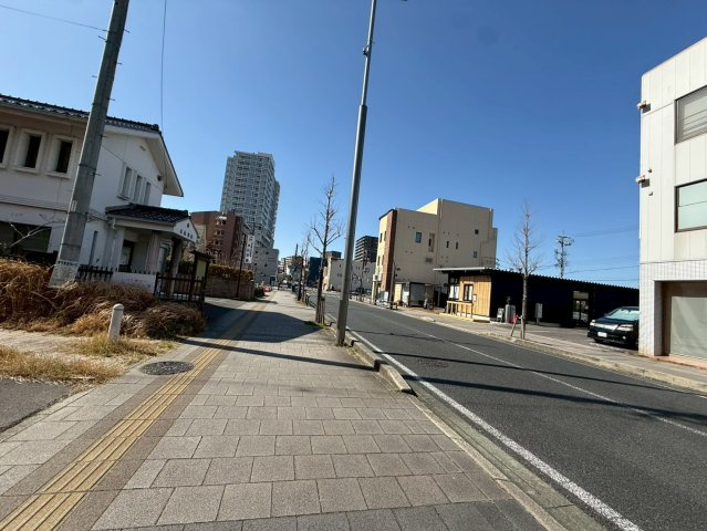 半田ビルの周辺