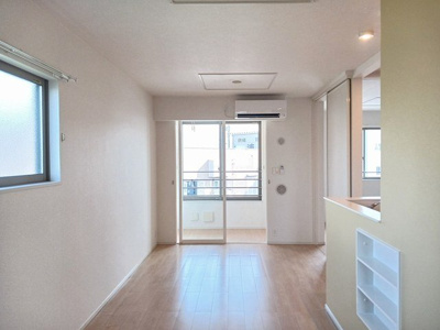 【居間・リビング】 | シェーン・プラッツ