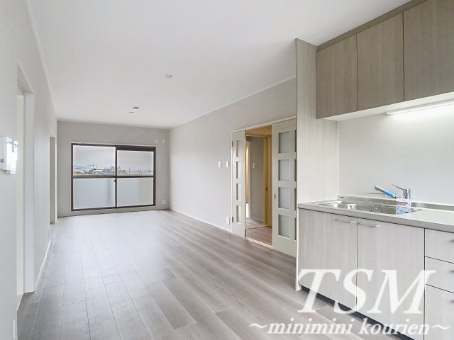 オリエントレジデンス末広町の居間・リビング