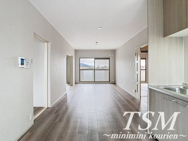 オリエントレジデンス末広町の居間・リビング