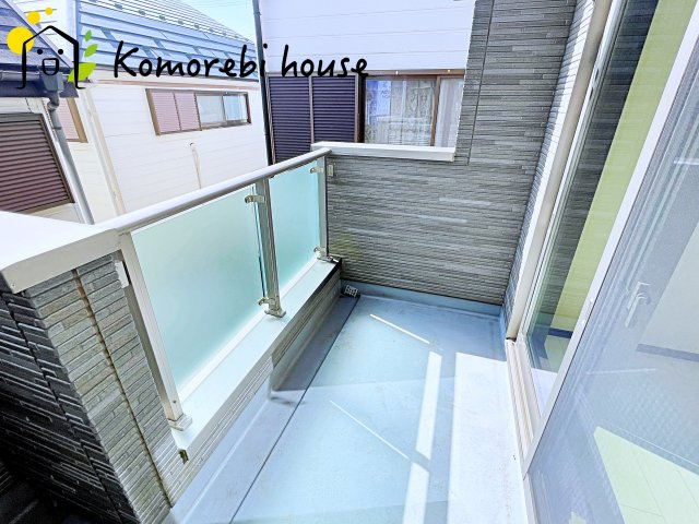桶川市下日出谷西1丁目　中古一戸建てのバルコニー|開放的で明るい空間を演出してくれるバルコニーです