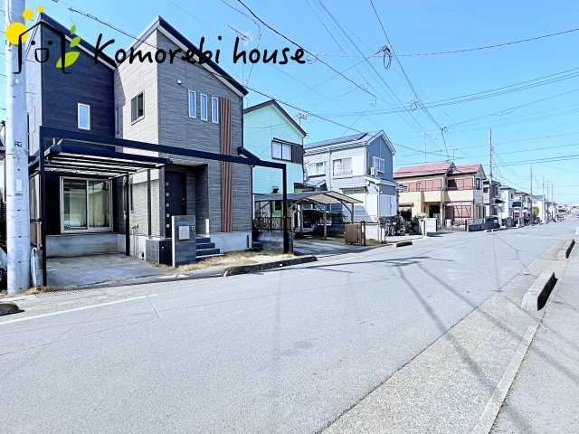 桶川市下日出谷西1丁目　中古一戸建ての前面道路含む現地写真|前面道路含む現地写真です