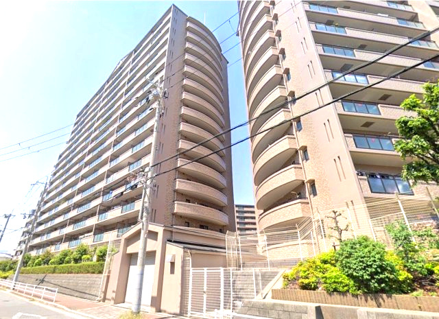 コート甲子園南3番館の外観