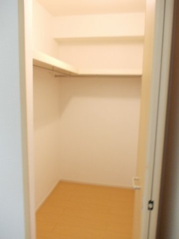 宇部市風呂ヶ迫町のアパートの収納