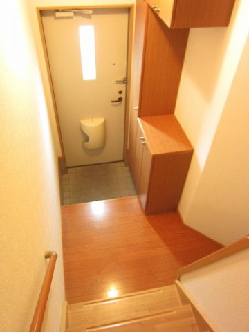 宇部市黒石北４丁目のアパートの玄関